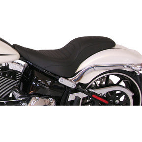 MUSTANG - TRIPPER FASTBACK 2-UP SEAT - TUCK AND ROLL - '13-17 FXSB