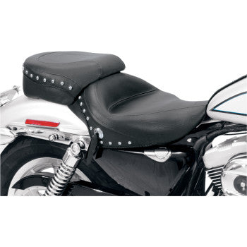 MUSTANG - STUDDED WIDE VINTAGE SOLO SEAT - '04-21 XL