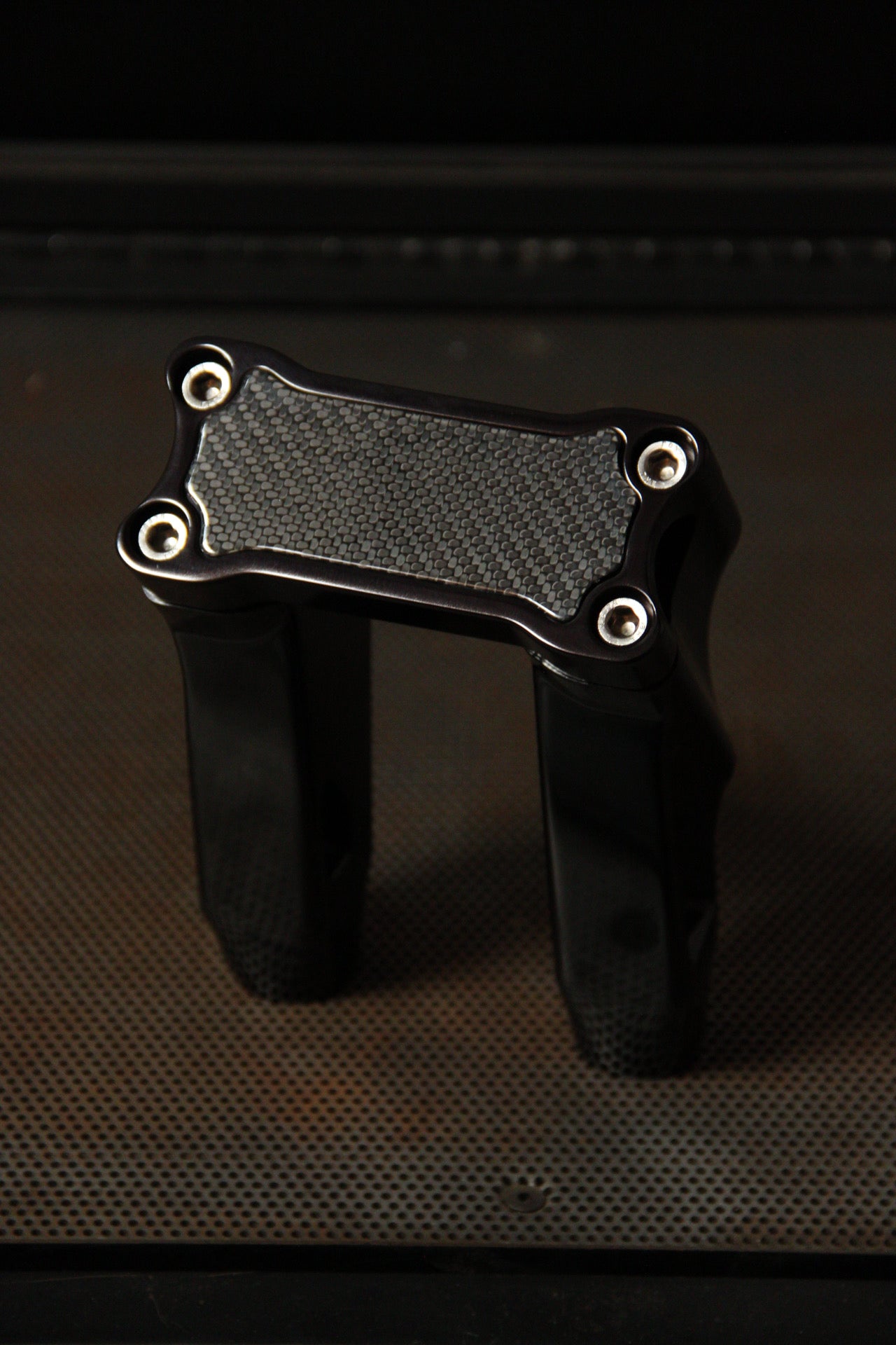 ANISTON CARBON RISER INSERT