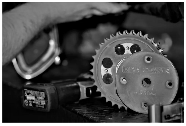 DARK HORSE CRANK WORKS - MAN O WAR MOTORSPROCKET 34 TOOTH MILWAUKEE 8