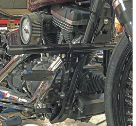 BUNG KING HIGHWAY PEG CRASH BAR FOR DYNA WITH FORWARD CONTROLS