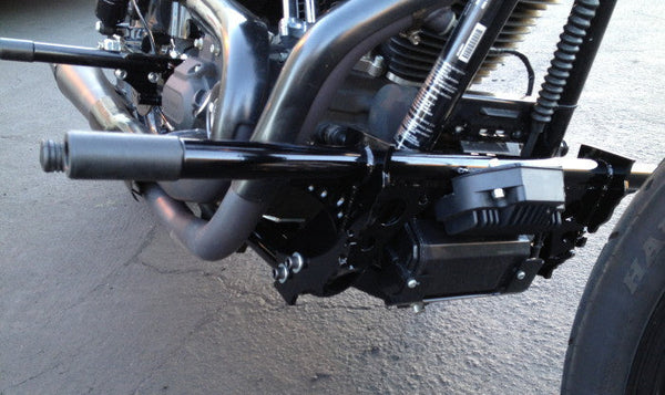 BUNG KING HIGHWAY PEG CRASH BAR DYNA AND FXR