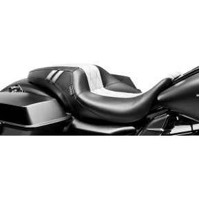 LE PERA - OUTCAST GT SEAT W/ BACKREST CAPABILITY - BLACK DOUBLE DIAMOND FULL LENGTH SEAT W/ WHITE INLAY - '08-'21 TOURING