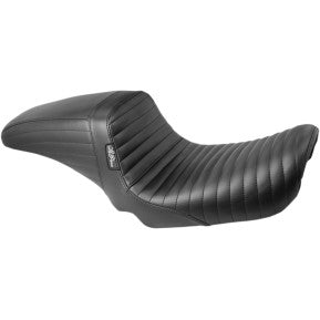 LE PERA - KICKFLIP SEAT - BLACK, FRONT TUCK AND ROLL - '06-17 DYNA