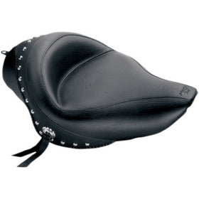 MUSTANG - STUDDED WIDE VINTAGE SOLO SEAT - '04-21 XL